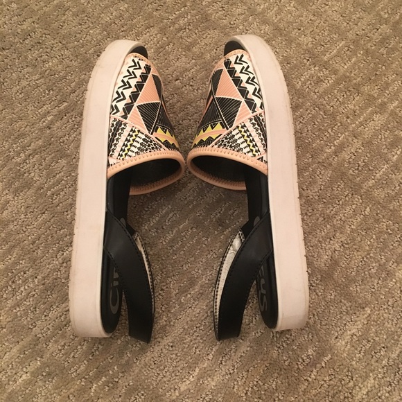 Circus by Sam Edelman Sling-back Sandal! - Picture 2 of 6